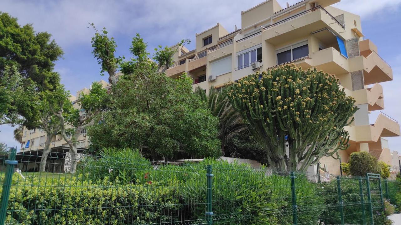 Casa Cachita 2-Confortable Estudio A Pie De Playa Estepona Ngoại thất bức ảnh